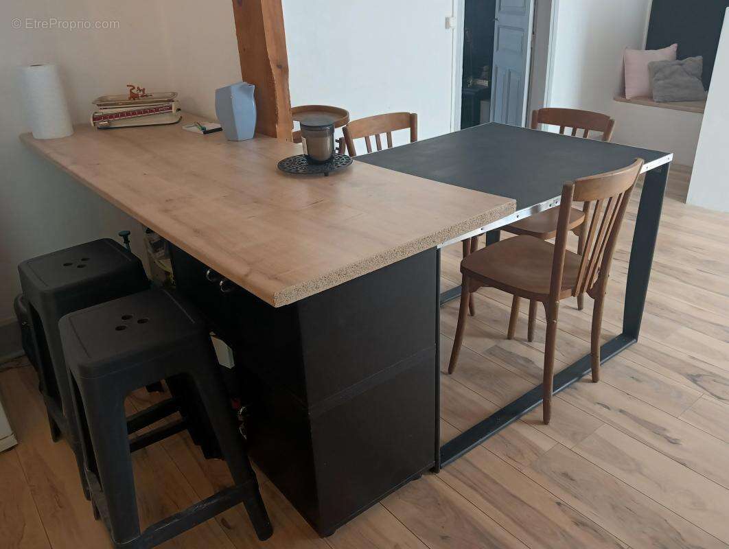 Maison à DECAZEVILLE