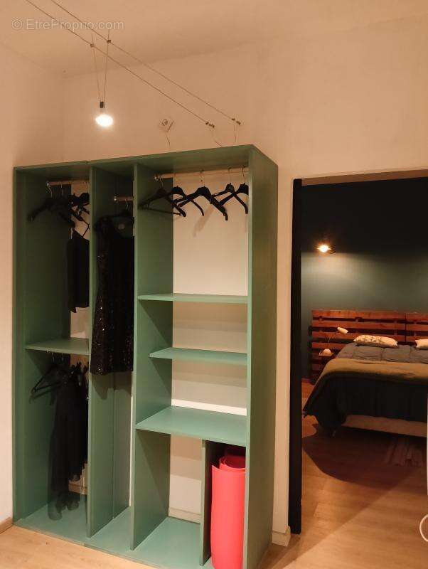 Maison à DECAZEVILLE