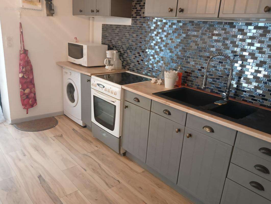 Maison à DECAZEVILLE