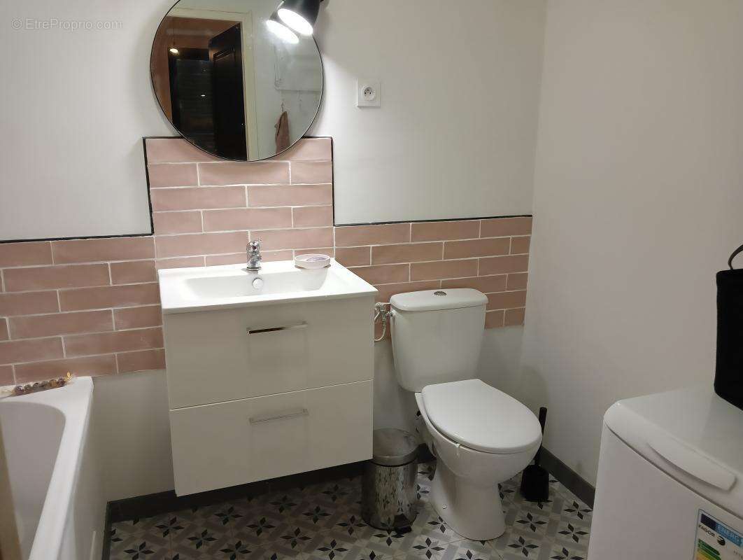 Maison à DECAZEVILLE