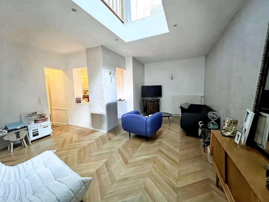 Maison à CHATELLERAULT