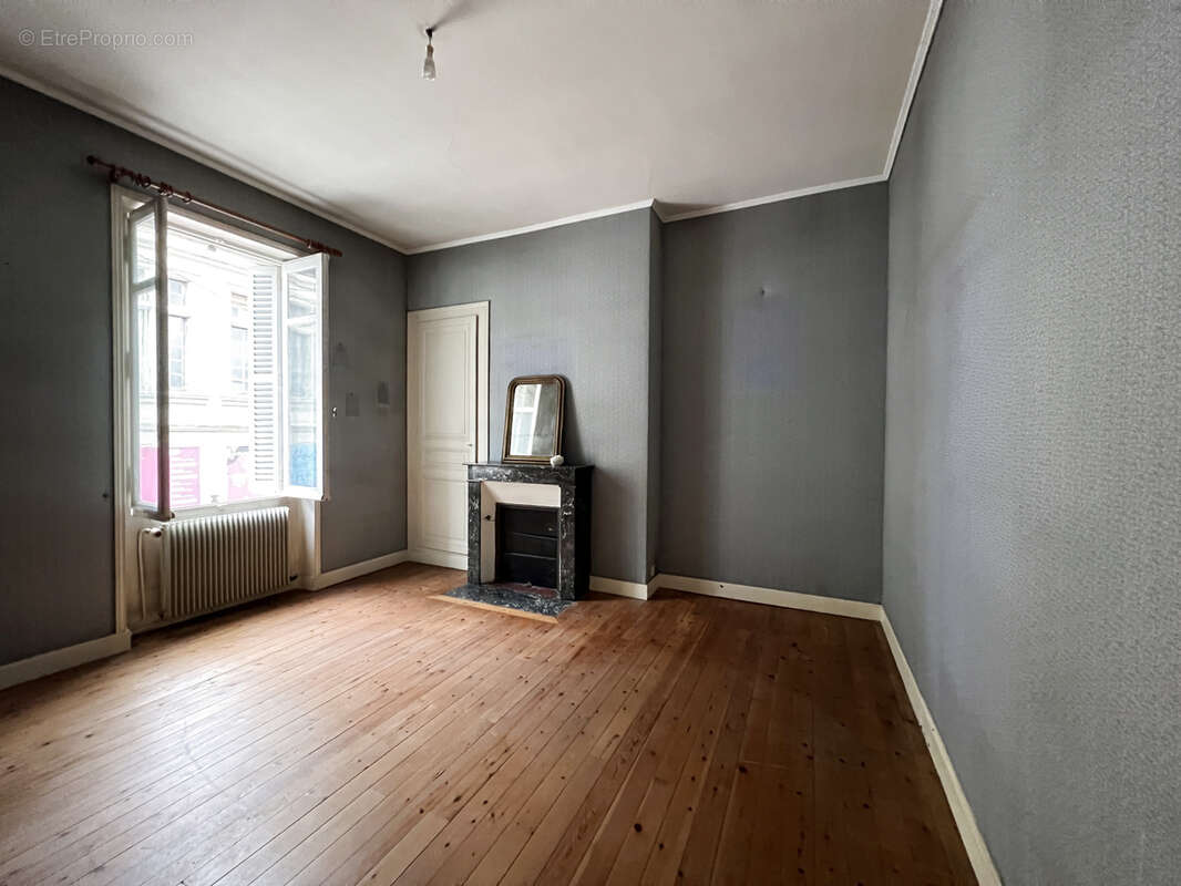 Maison à CHATELLERAULT