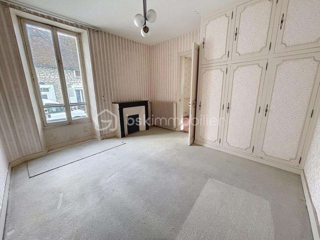 Maison à CHATEAU-LANDON