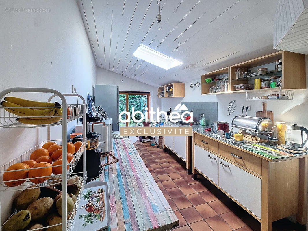 Maison à SAINT-GENIS-DE-SAINTONGE