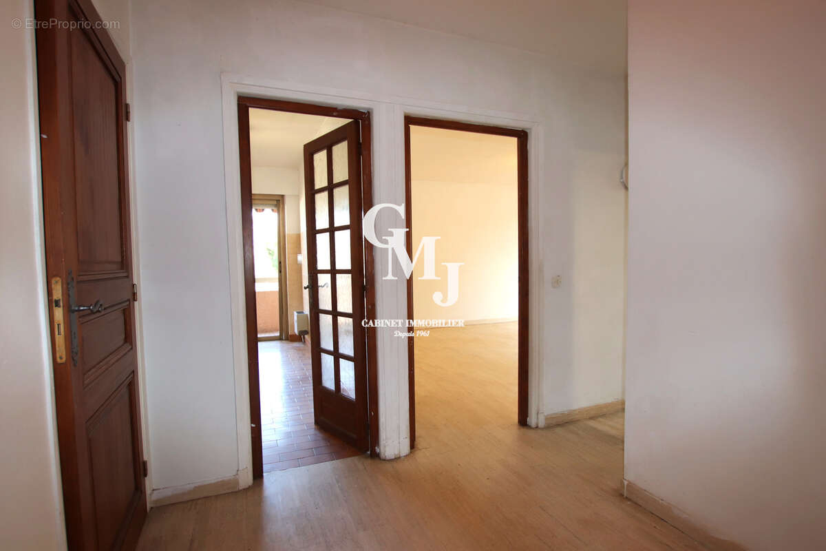 Appartement à FREJUS