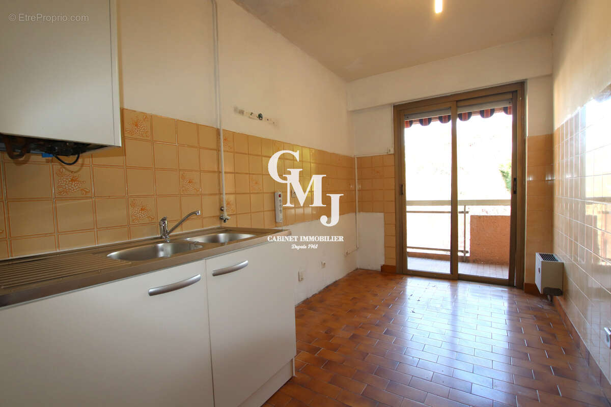 Appartement à FREJUS