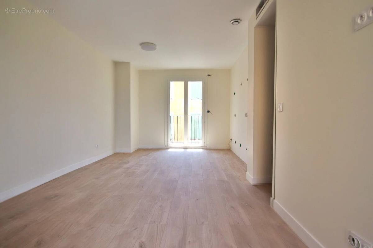 Appartement à MANDELIEU-LA-NAPOULE