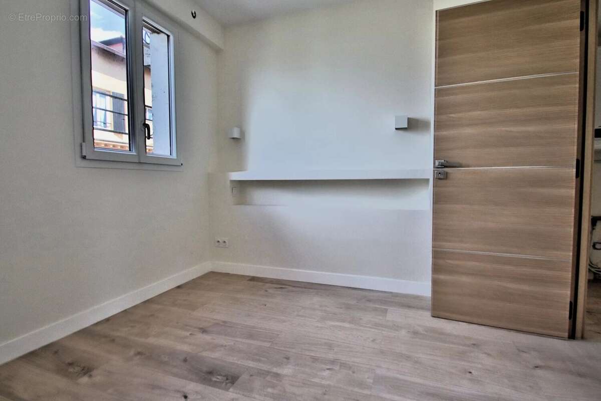 Appartement à MANDELIEU-LA-NAPOULE