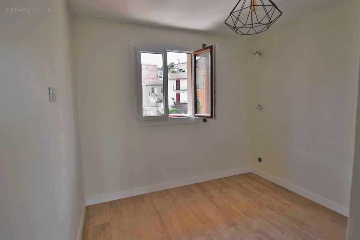 Appartement à MANDELIEU-LA-NAPOULE