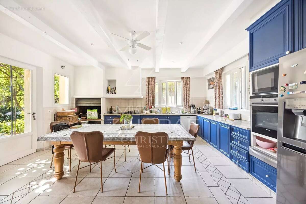 Maison à LA COLLE-SUR-LOUP