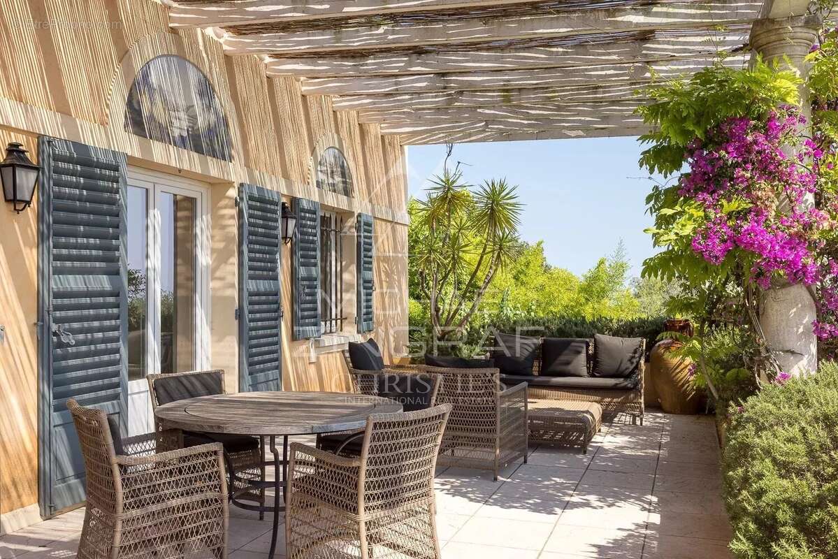 Maison à LA COLLE-SUR-LOUP