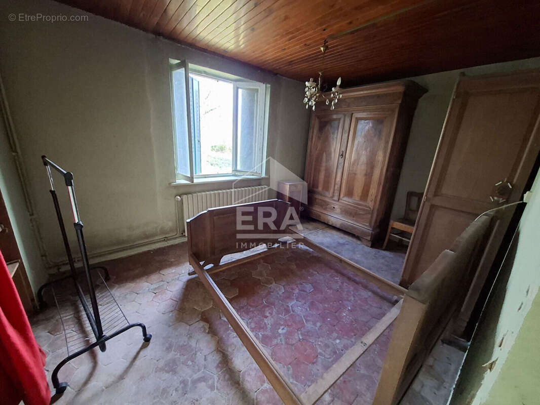 Maison à MONTREVEL-EN-BRESSE