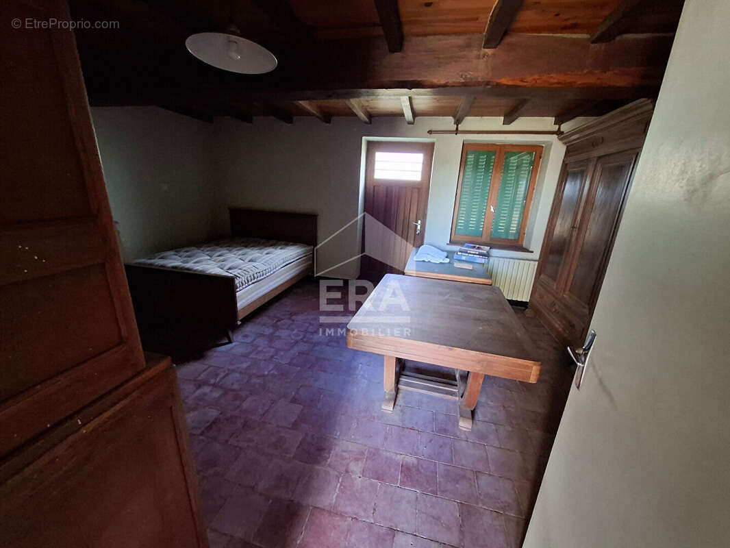 Maison à MONTREVEL-EN-BRESSE