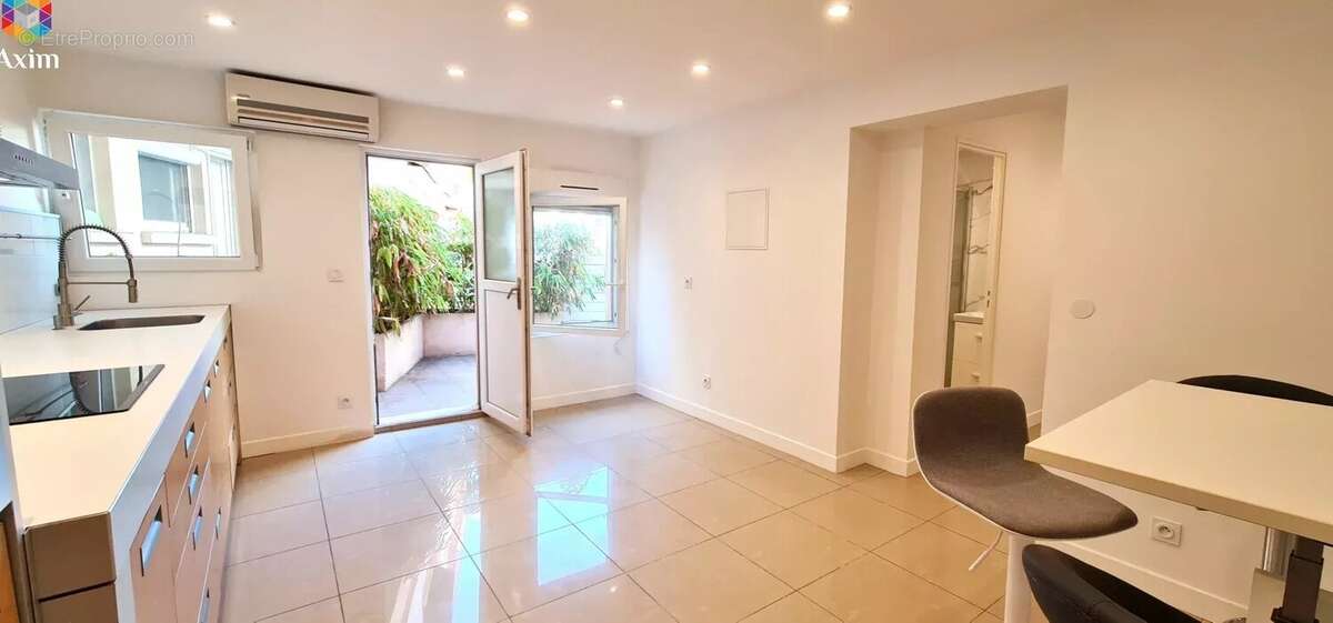 Appartement à LES ISSAMBRES