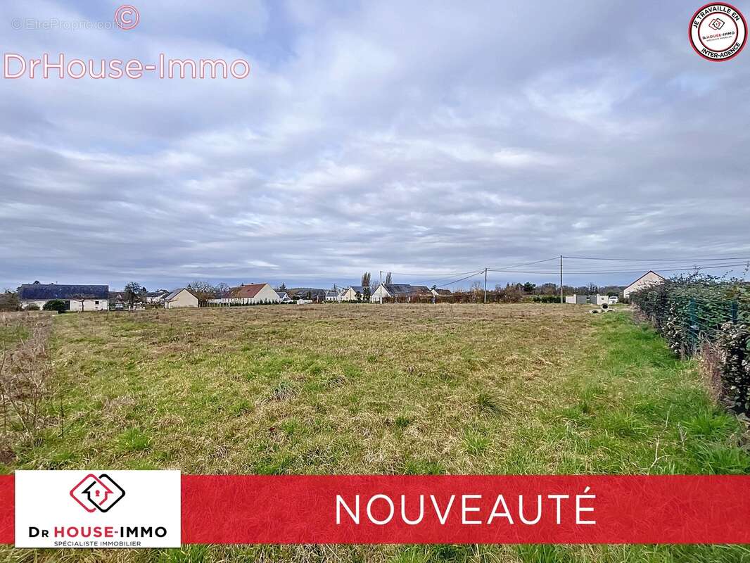 Terrain à CHATEAU-LA-VALLIERE