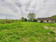Terrain à SOLIGNY-LES-ETANGS