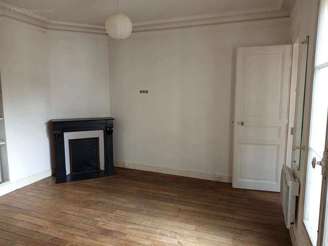 Appartement à PARIS-11E