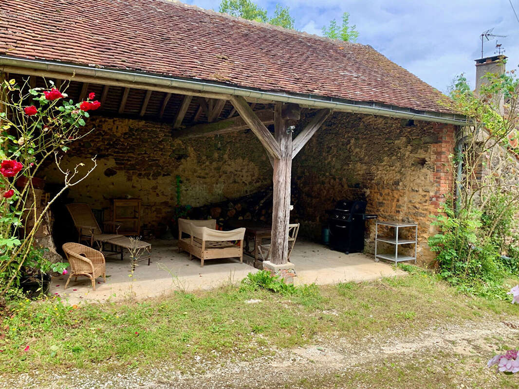 Maison à SAINT-SAUVEUR-EN-PUISAYE