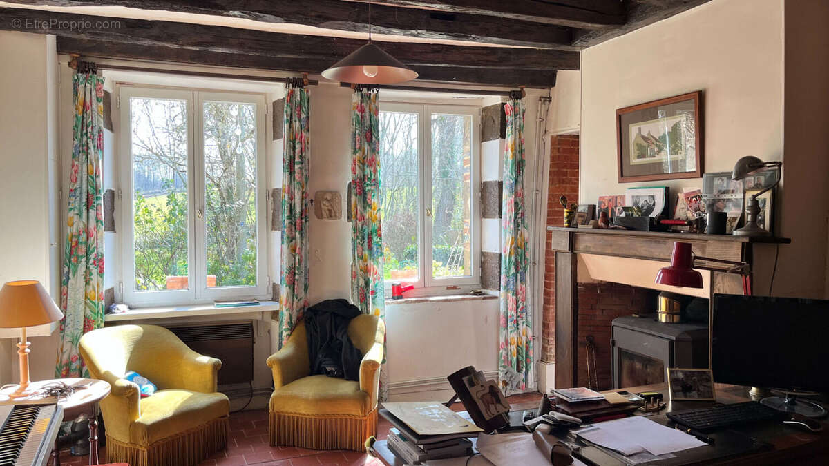 Maison à SAINT-SAUVEUR-EN-PUISAYE