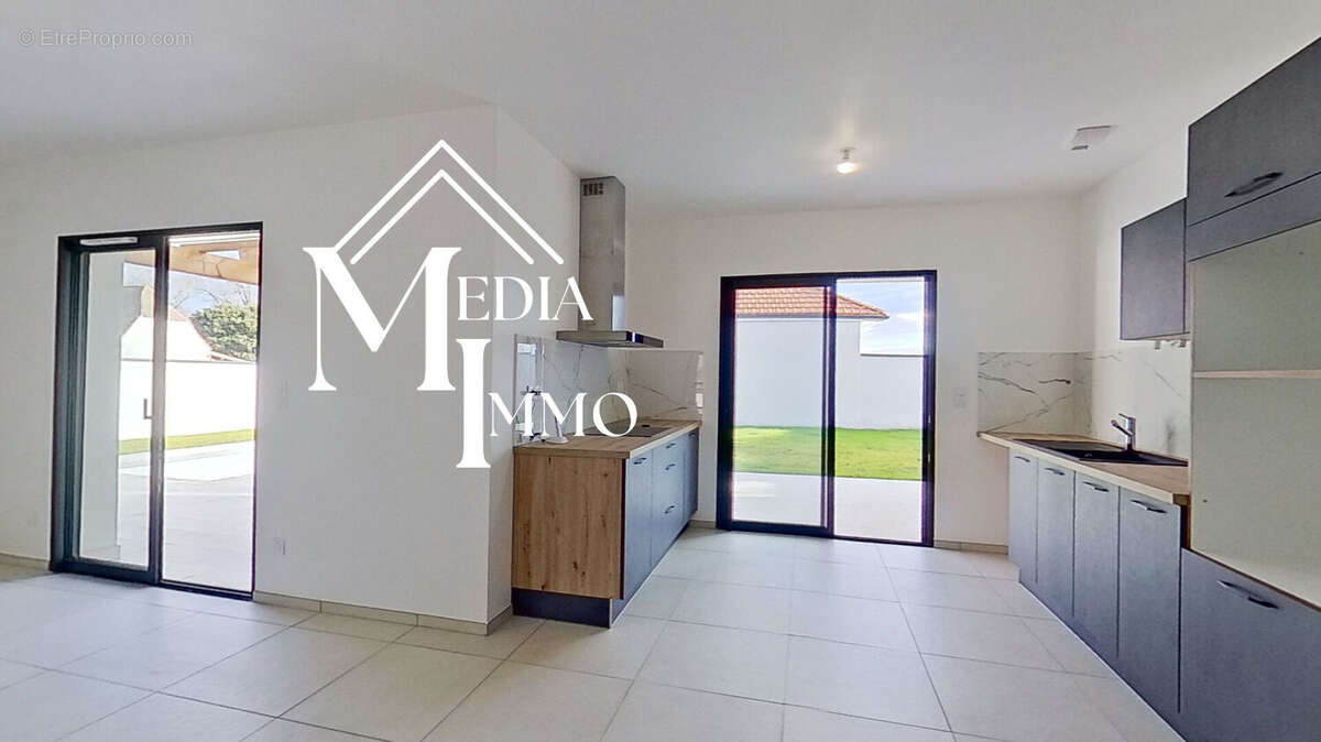 Maison à MAZEROLLES