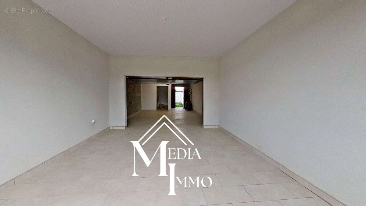 Maison à MAZEROLLES