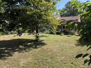 Maison à LA TOUR-DE-SALVAGNY