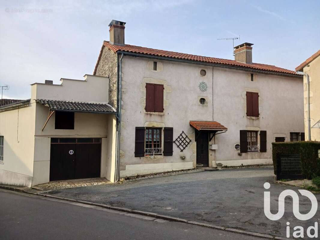 Photo 2 - Maison à JOUSSE