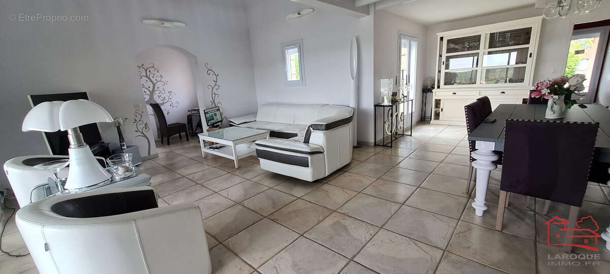 Maison à LAROQUE-TIMBAUT