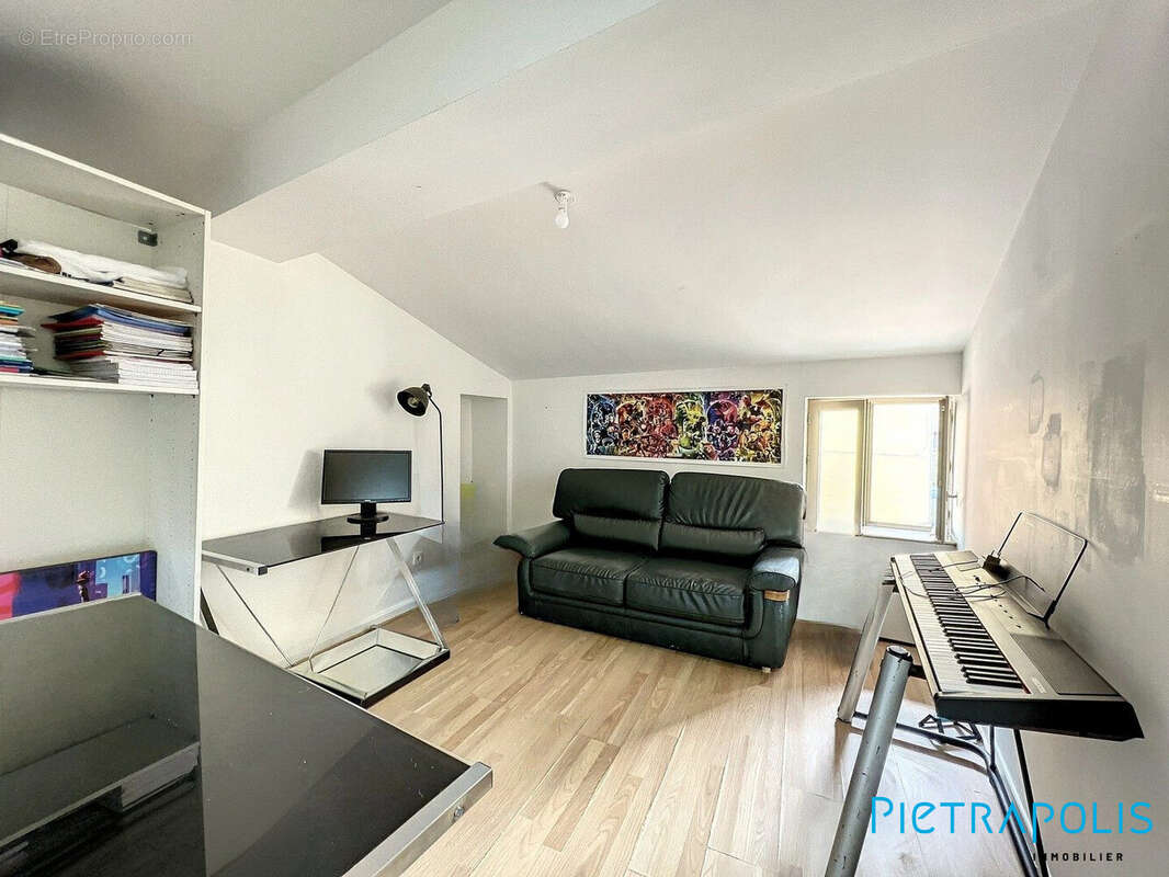 Maison à SOURCIEUX-LES-MINES