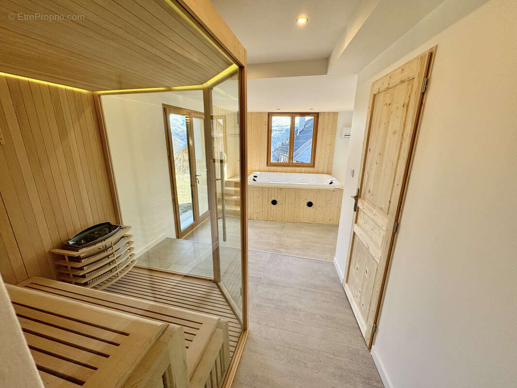 Maison à FONTCOUVERTE-LA-TOUSSUIRE