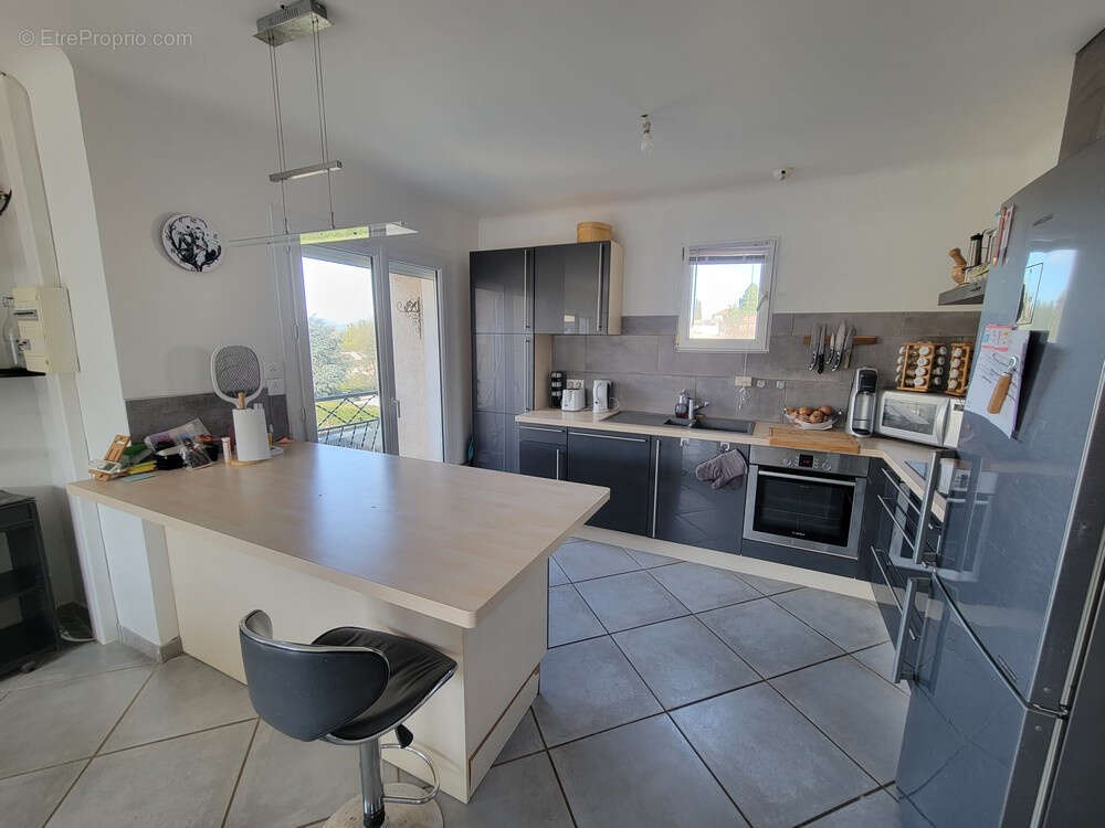 Maison à SALAISE-SUR-SANNE