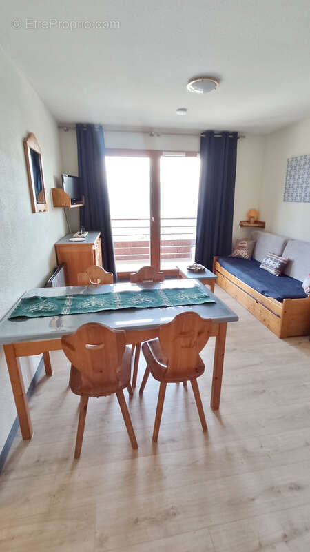 Appartement à LE CHATEL