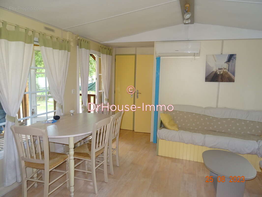 Terrain à SAINT-AUBIN-DE-BLAYE