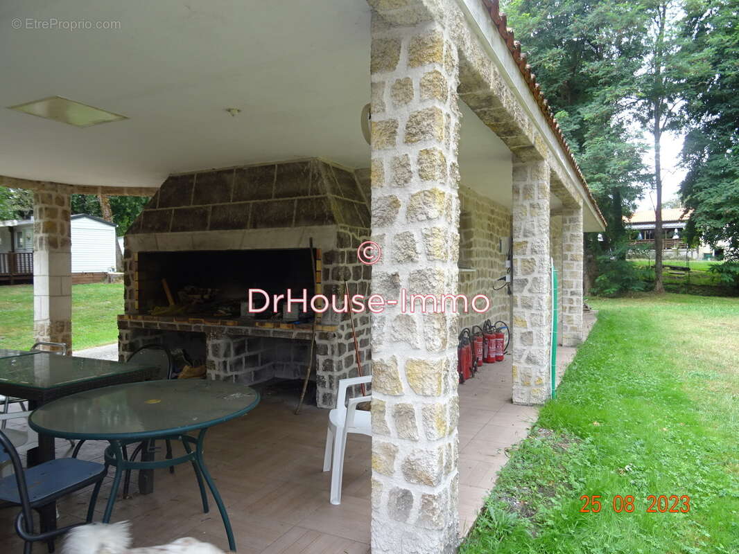 Terrain à SAINT-AUBIN-DE-BLAYE