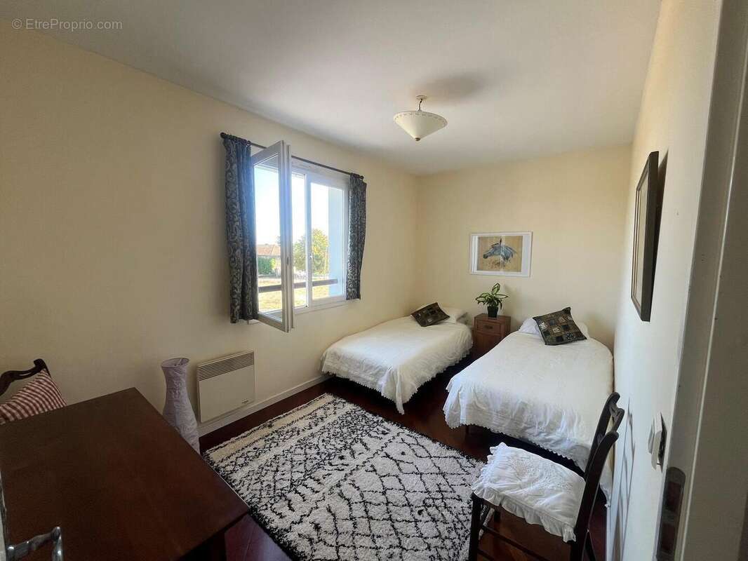 Chambre 3 - Maison à MIELAN