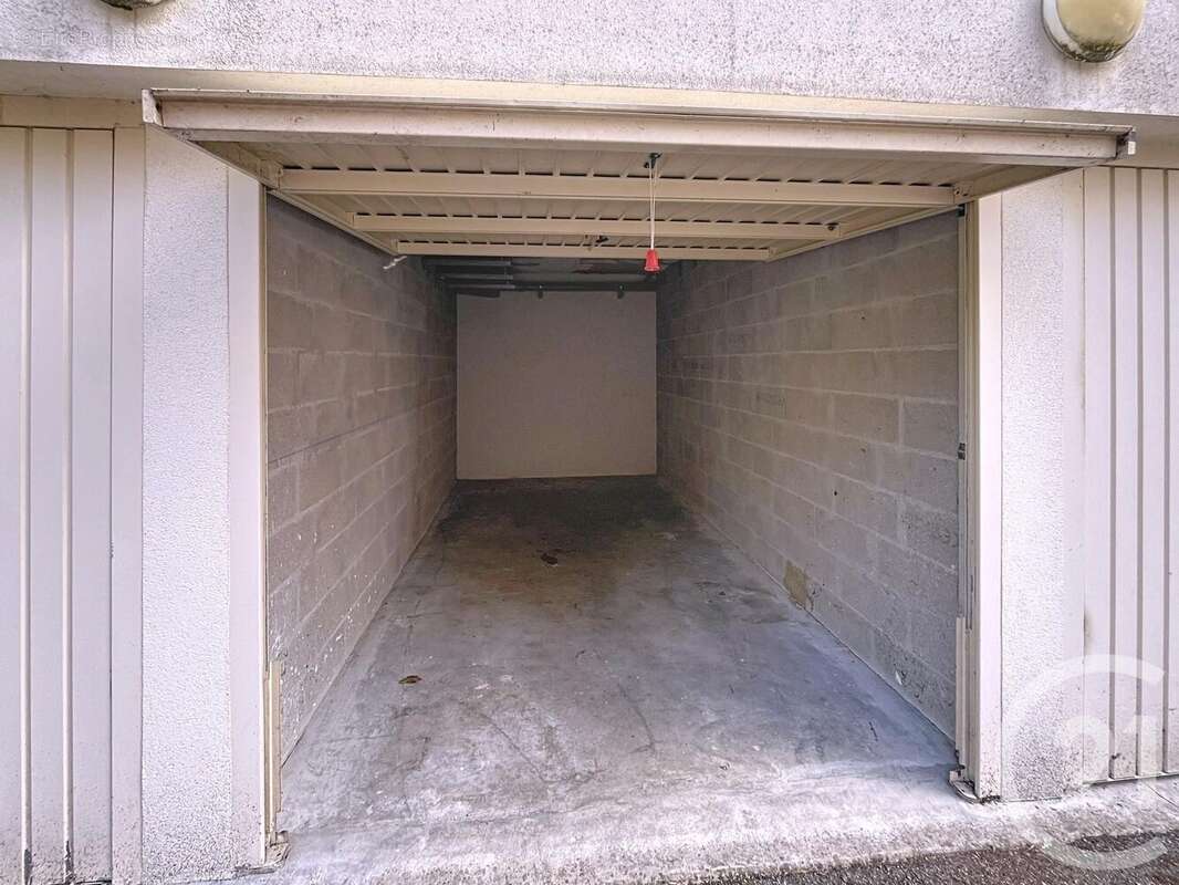 Appartement à BRIE-COMTE-ROBERT