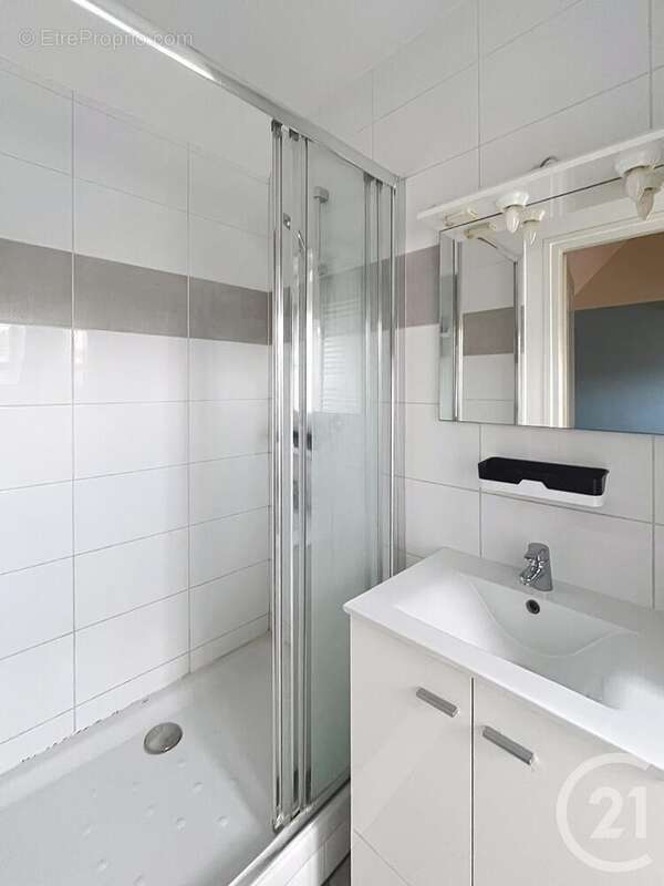 Appartement à BRIE-COMTE-ROBERT