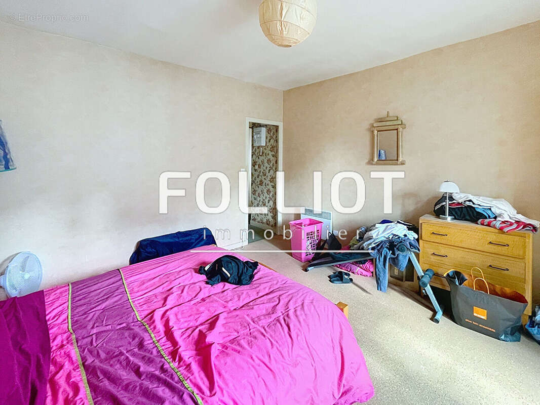 Appartement à FOUGERES