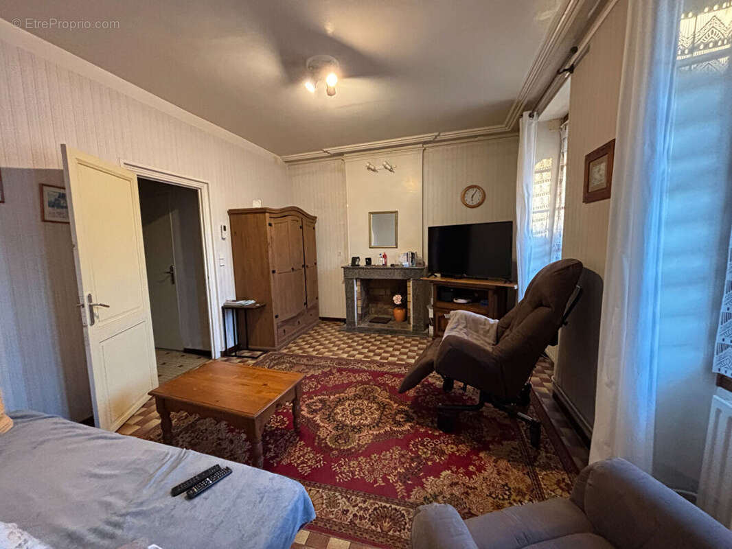 Maison à CUSSAC-FORT-MEDOC