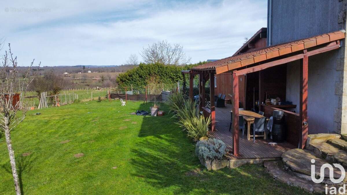 Photo 6 - Maison à ORADOUR-SUR-GLANE