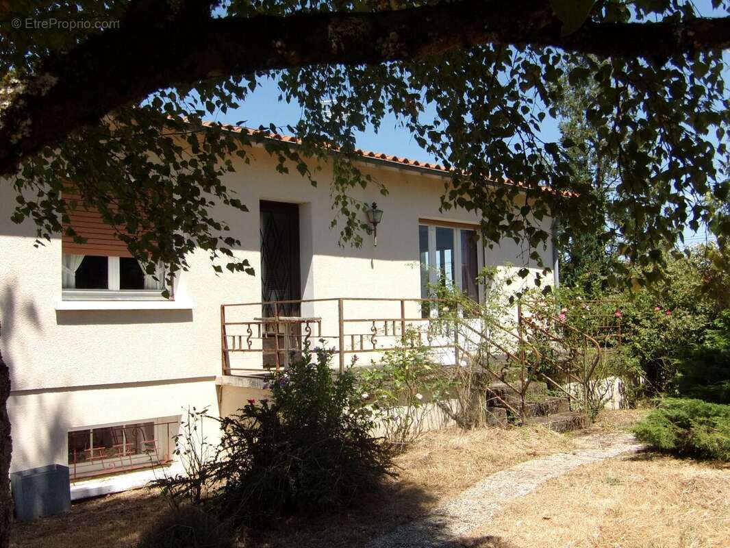 Maison à COUTURE-D&#039;ARGENSON