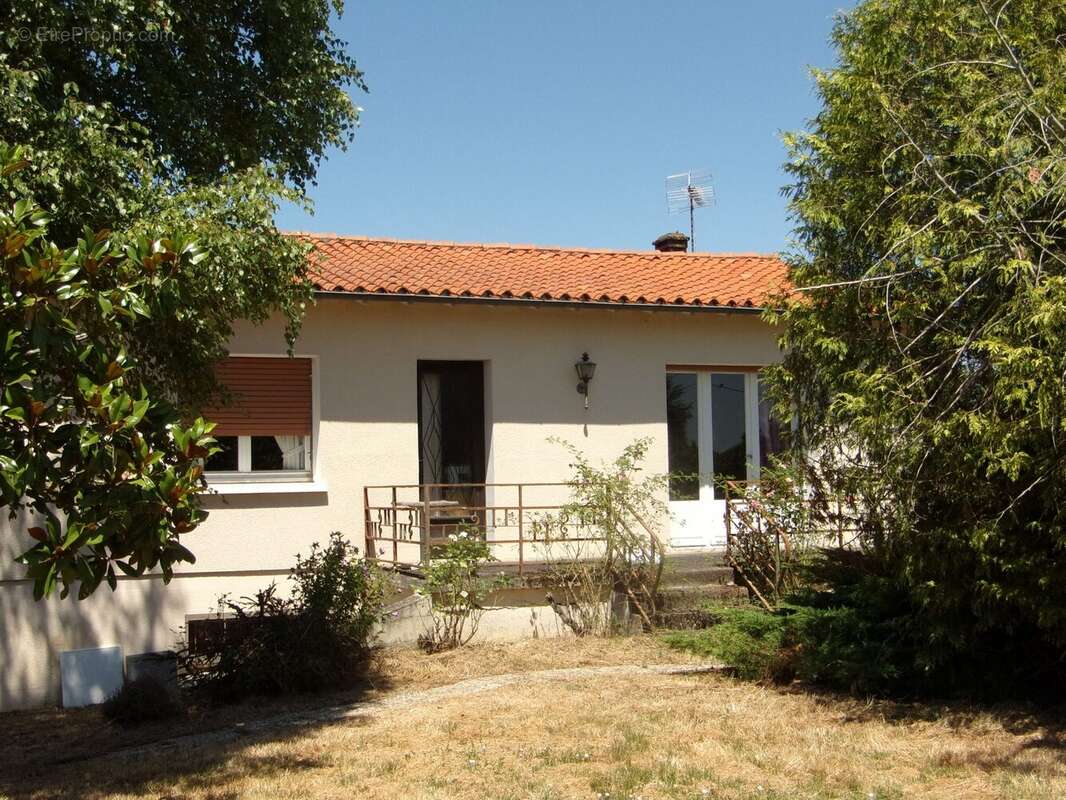 Maison à COUTURE-D&#039;ARGENSON