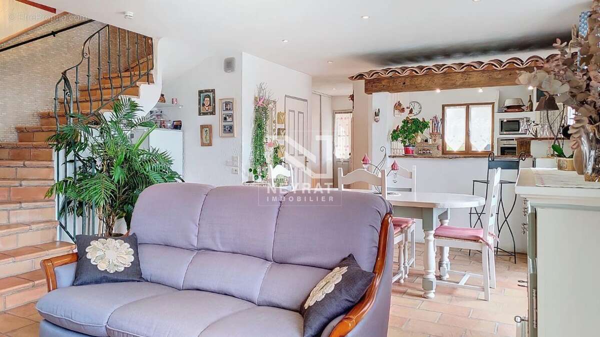 Maison à MONTAUROUX