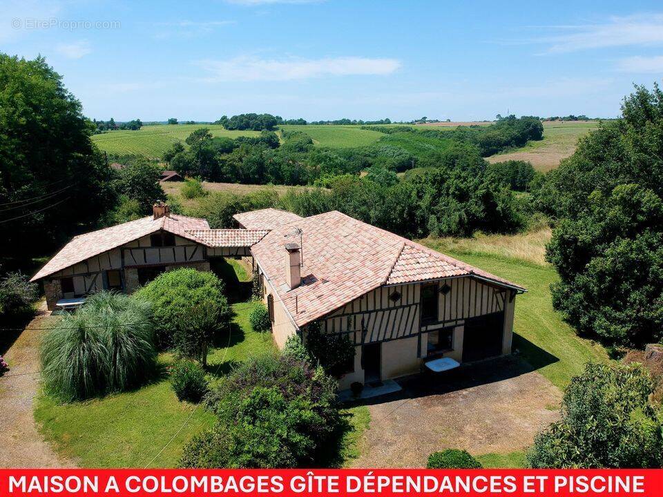 #gîte #maison #piscine #gers #estang #ferme #dépendance - Maison à ESTANG