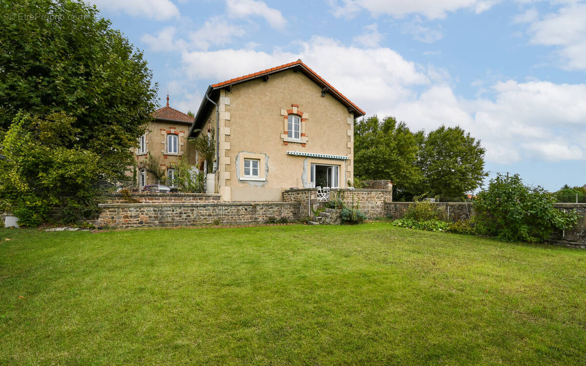 Maison à VILLEFRANCHE-SUR-SAONE