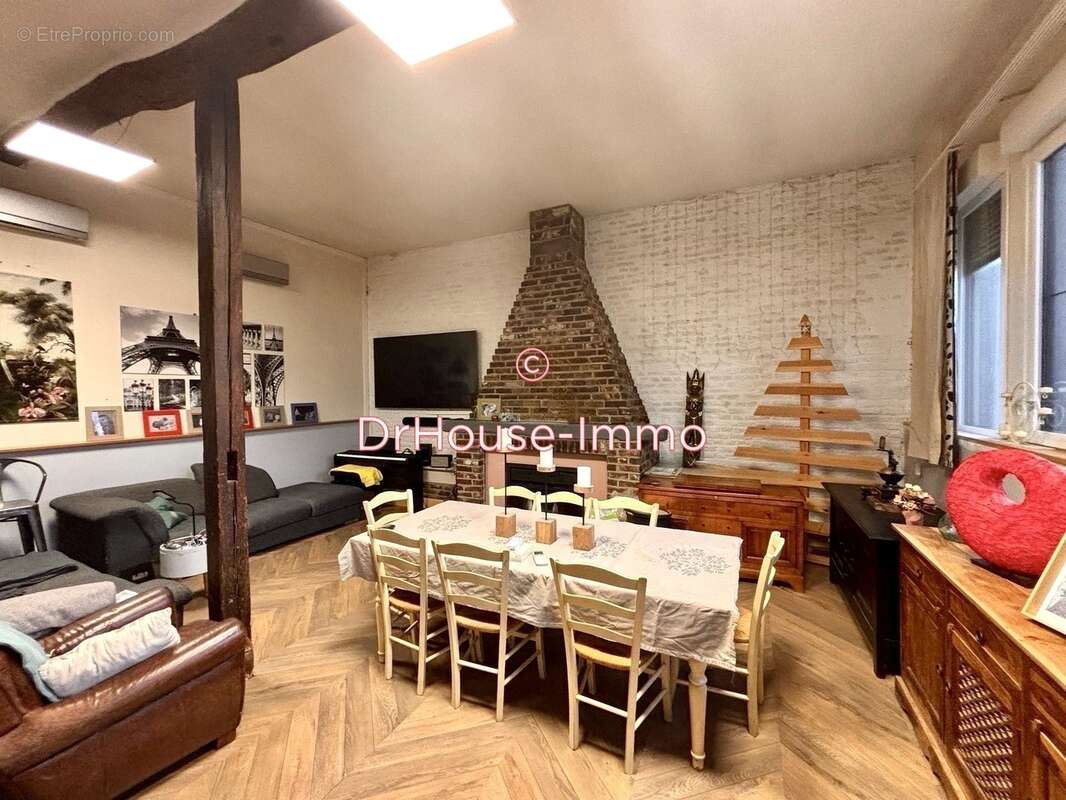 Maison à ROMBIES-ET-MARCHIPONT