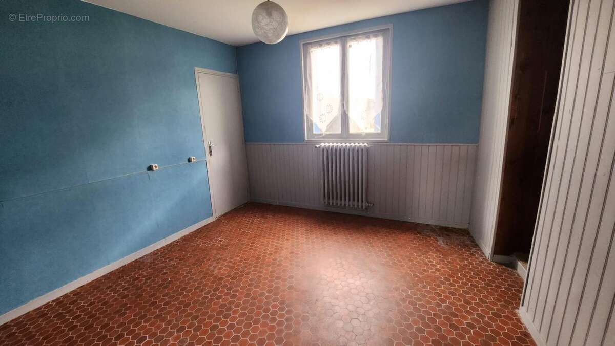 Maison à LACROIX-SAINT-OUEN