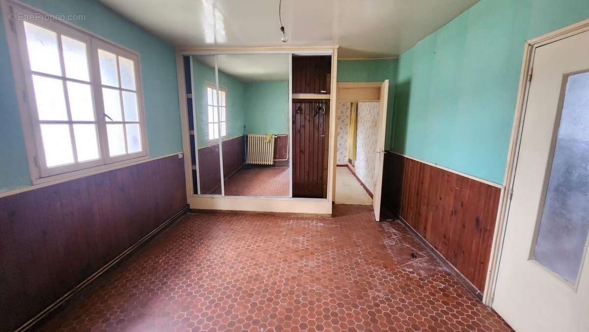 Maison à LACROIX-SAINT-OUEN