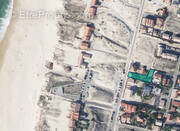 Terrain à SAINT-JULIEN-EN-BORN