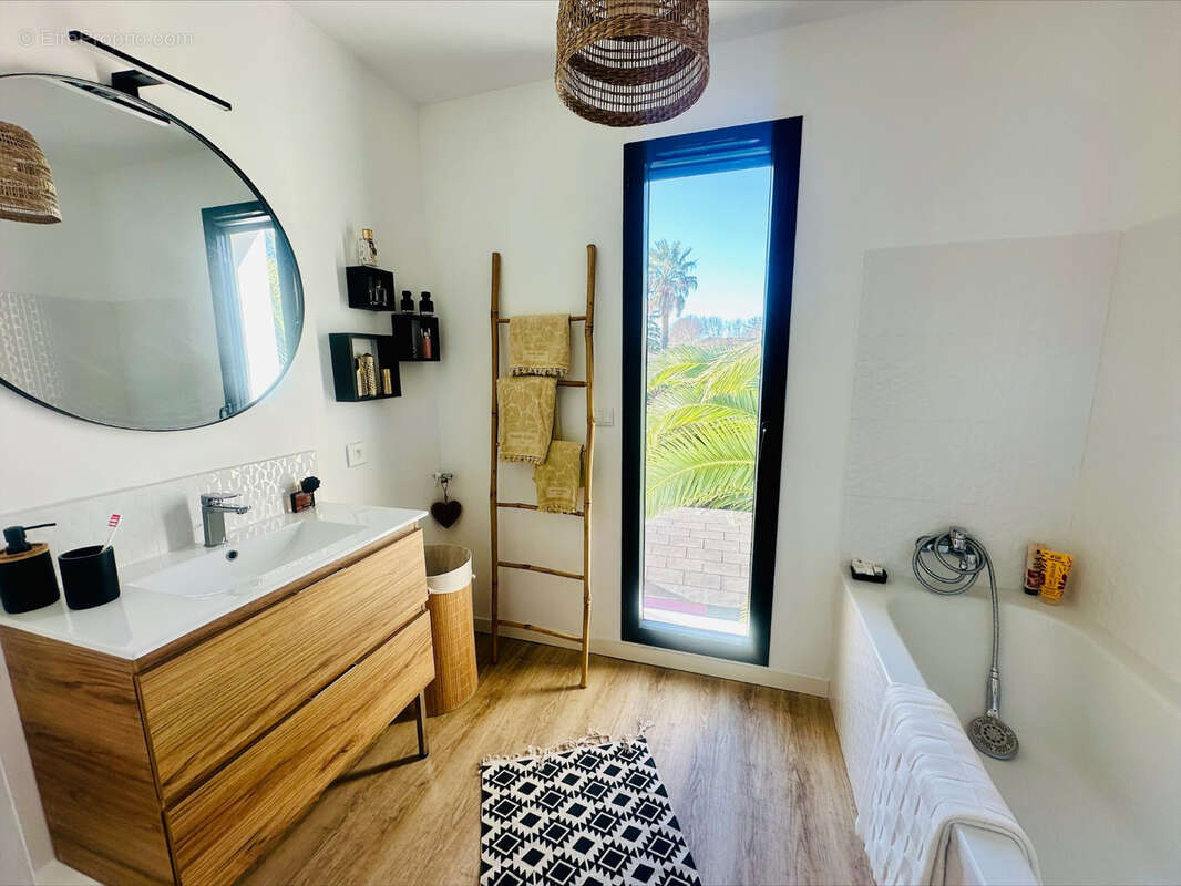 Maison à AIGUES-MORTES